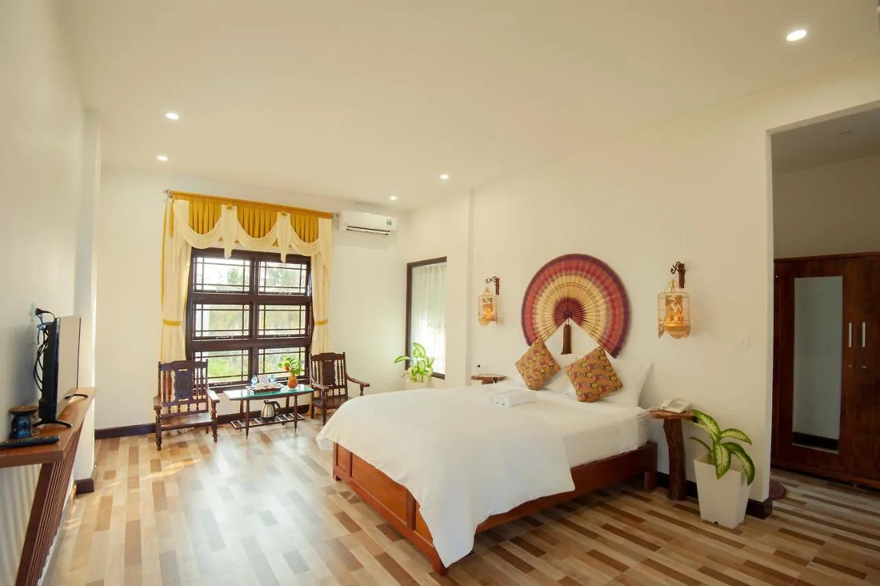 Nipa Riverside Villa Hoi An 0*,  Vietnam