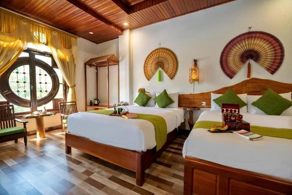 Nipa Riverside Villa By The Little Hoi An 0*,