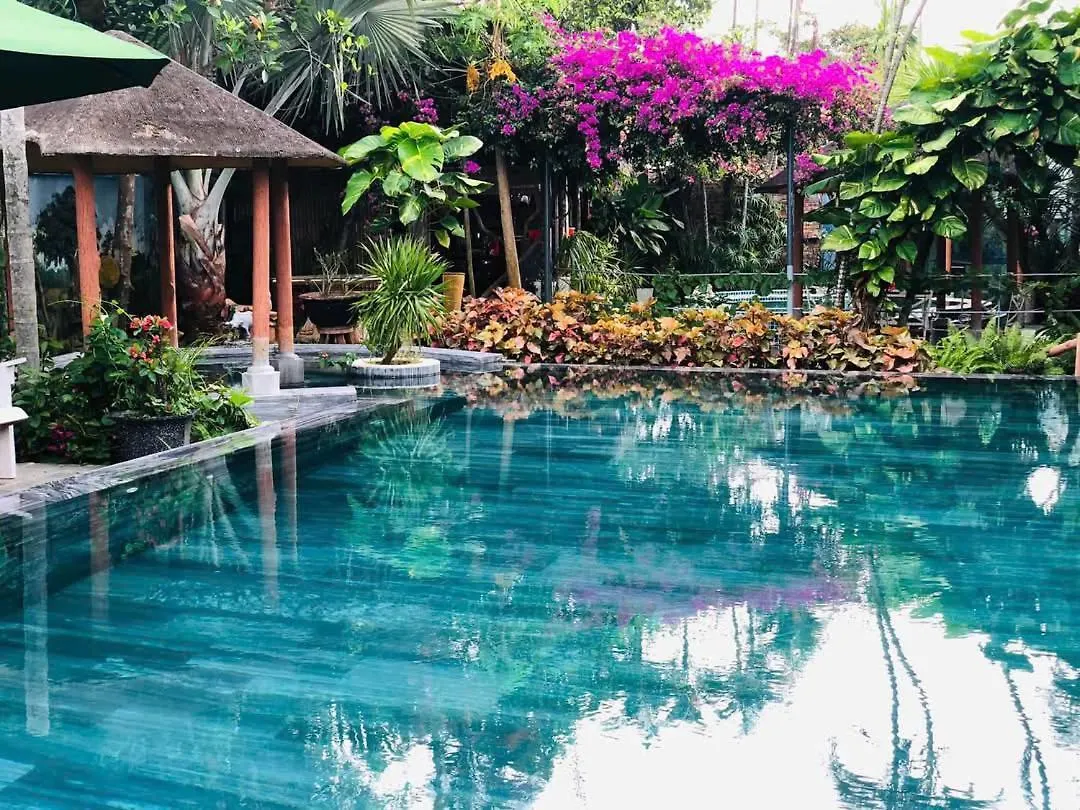 Nipa Riverside Villa By The Little Hoi An Vietname