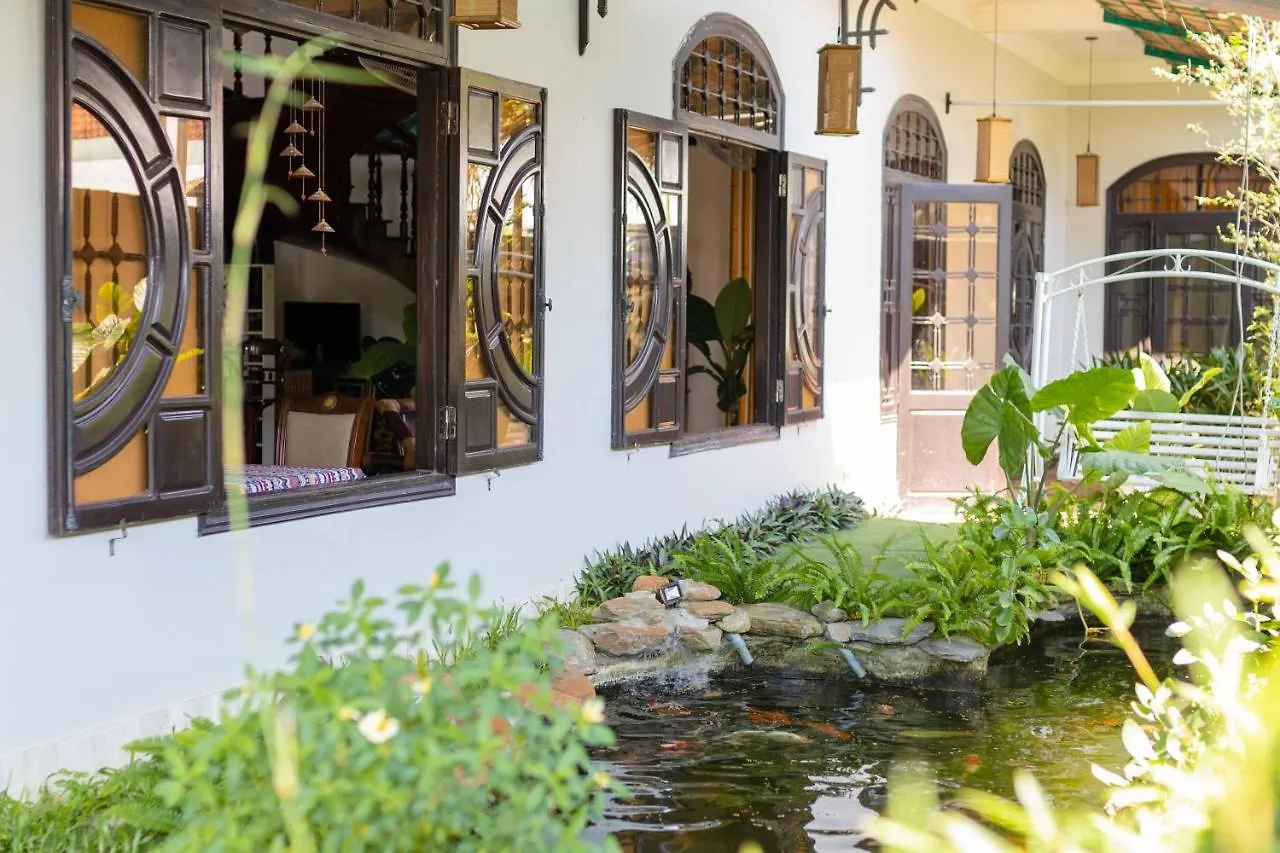 Homestay Nipa Riverside Villa By The Little Hoi An