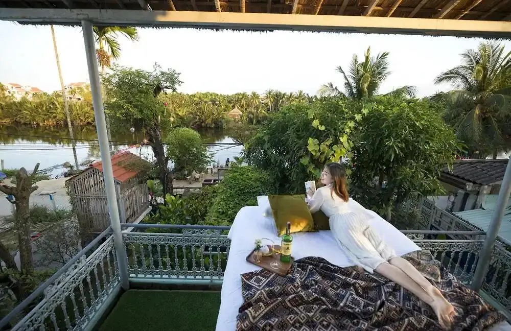 Nipa Riverside Villa By The Little Hoi An