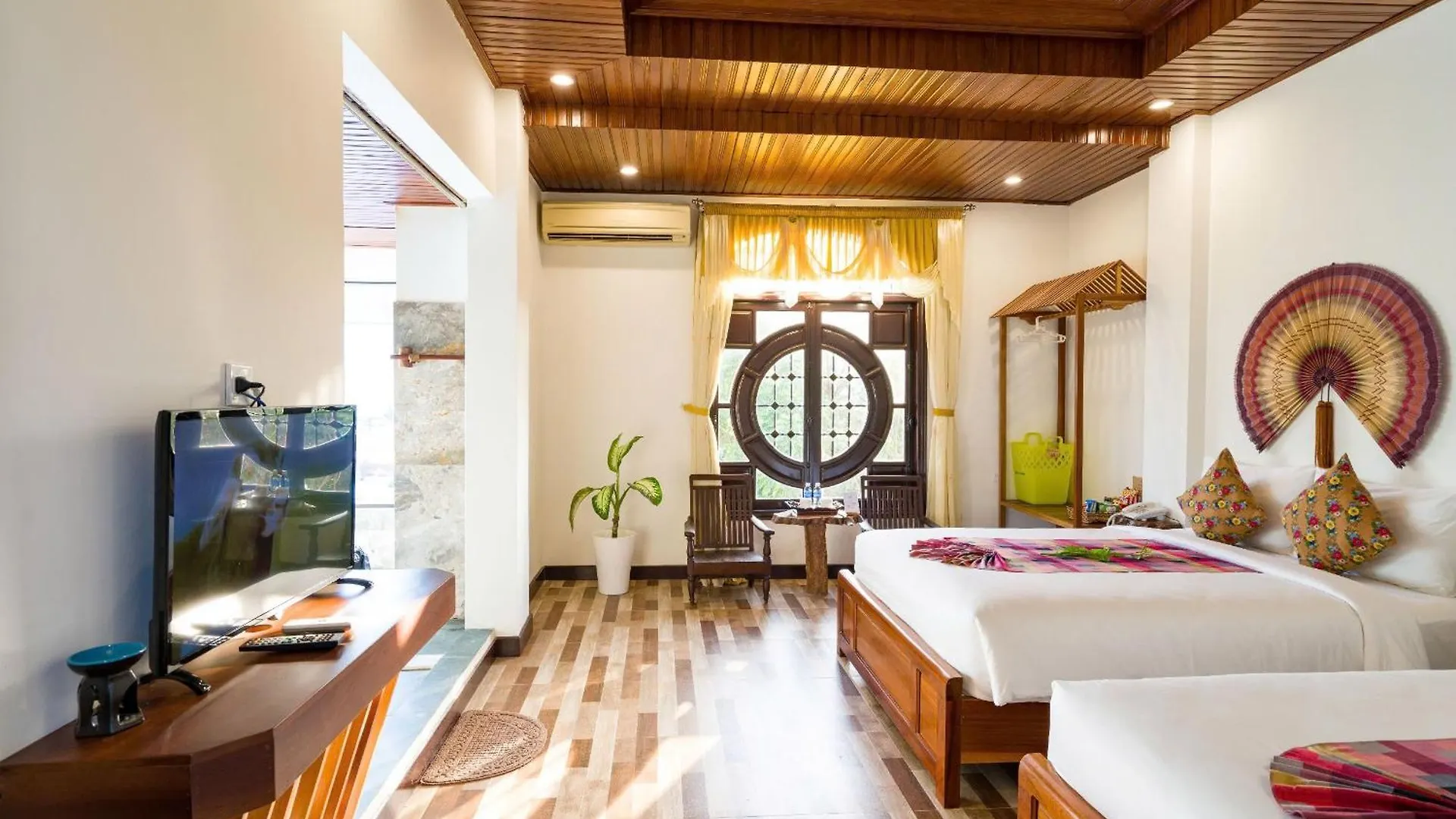 Nipa Riverside Villa By The Little Hoi An 0*,