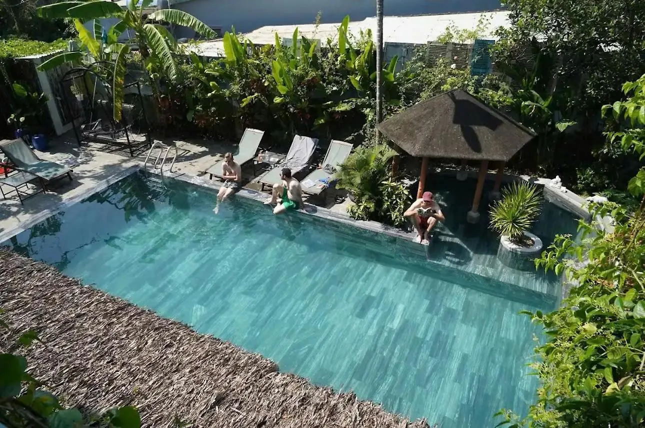 Homestay Nipa Riverside Villa By The Little Hoi An