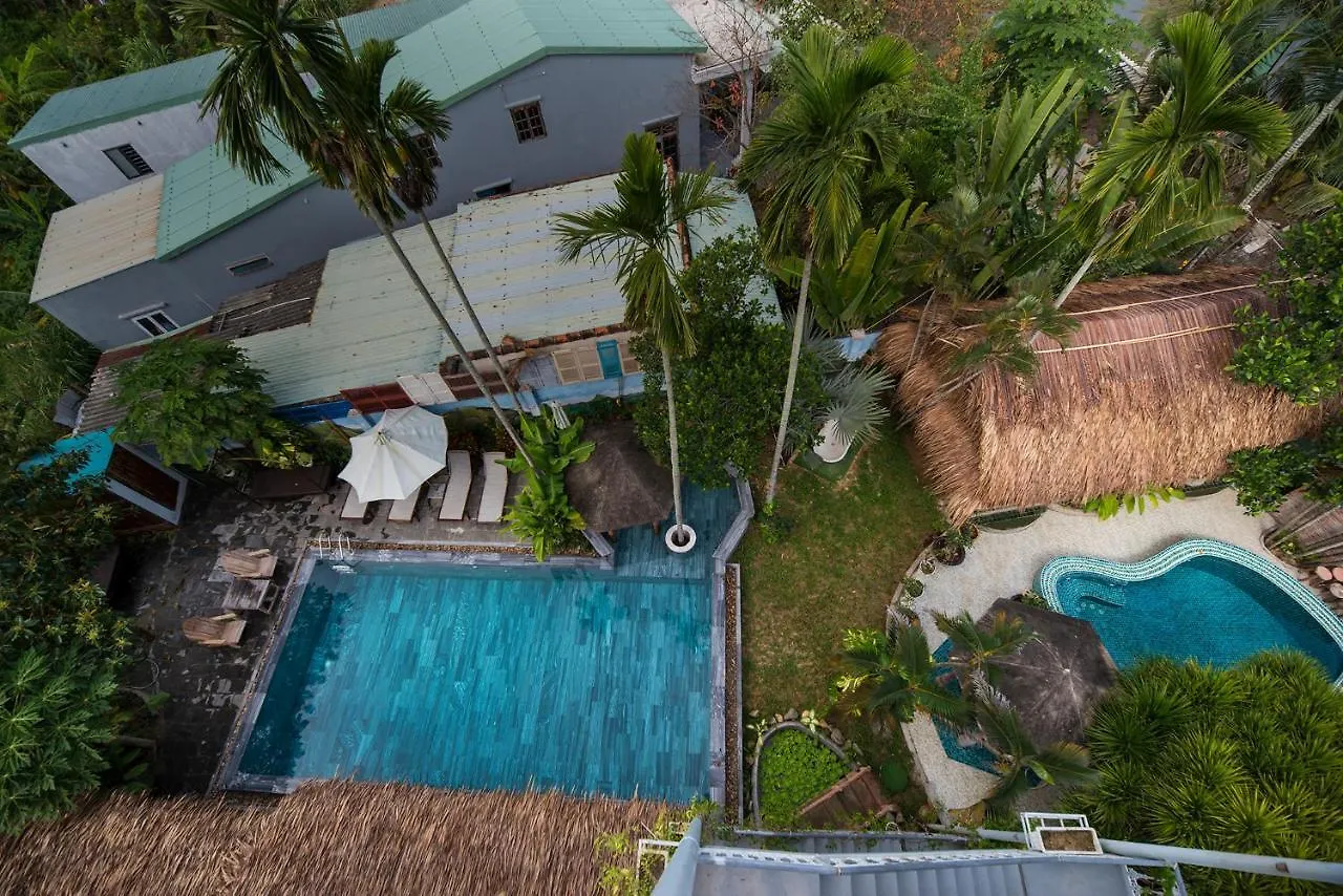 Homestay Nipa Riverside Villa By The Little Hoi An